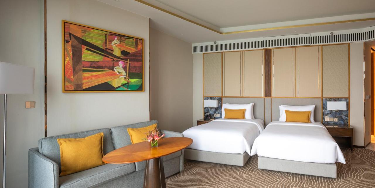Fili Hotel At Nustar Cebu Екстер'єр фото