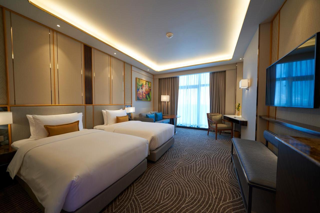 Fili Hotel At Nustar Cebu Екстер'єр фото