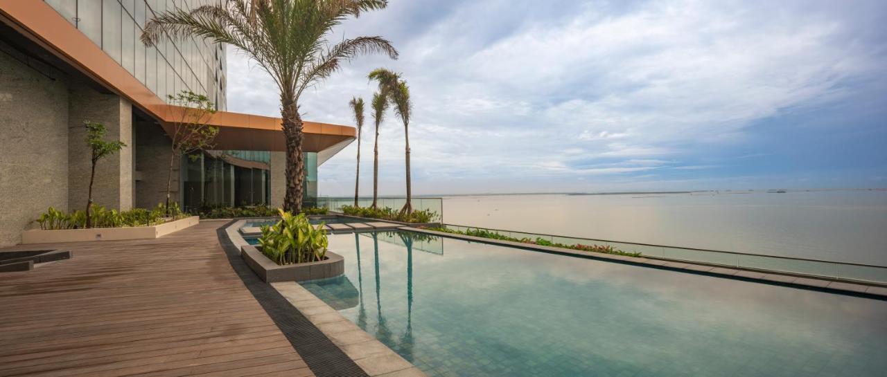 Fili Hotel At Nustar Cebu Екстер'єр фото