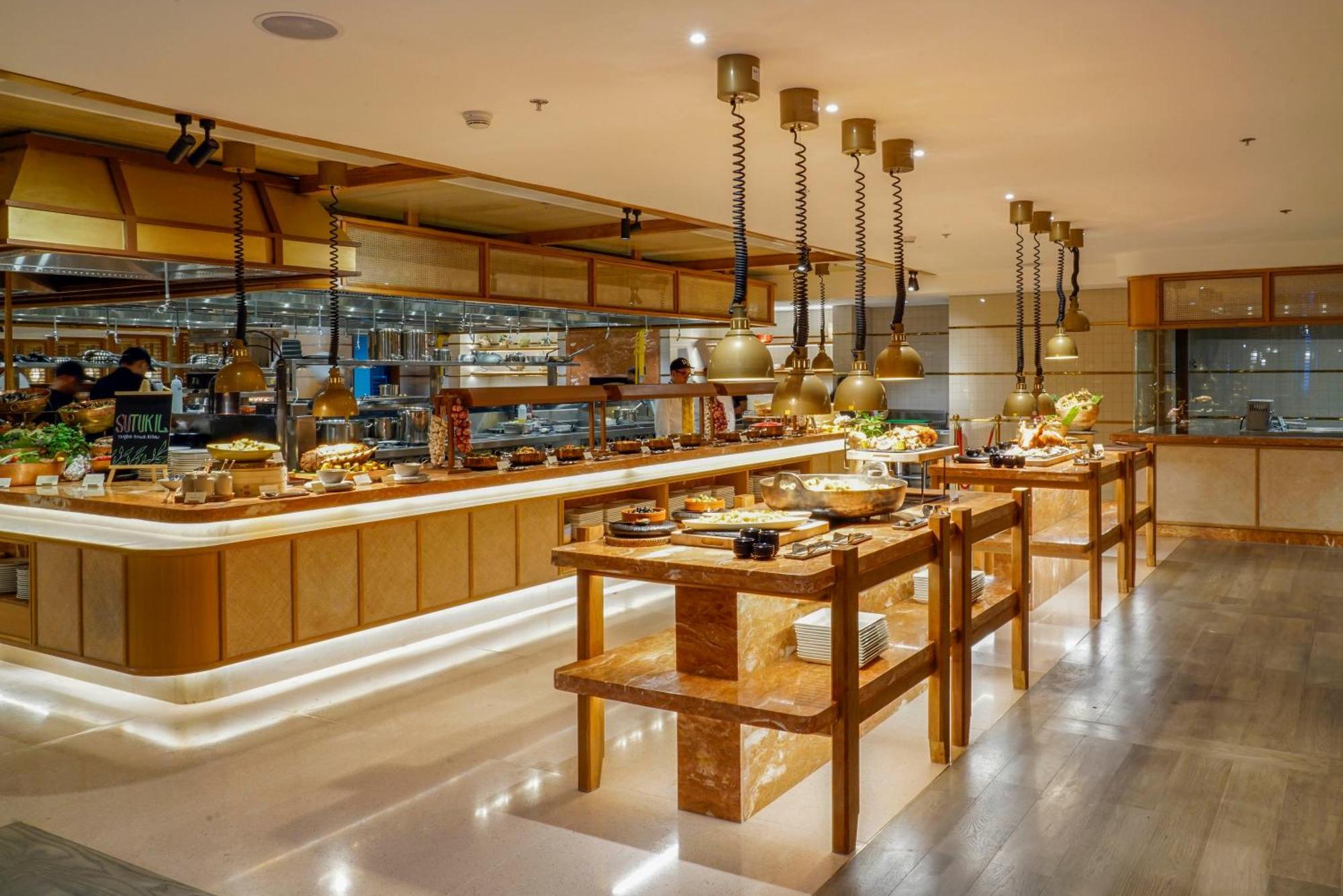 Fili Hotel At Nustar Cebu Екстер'єр фото